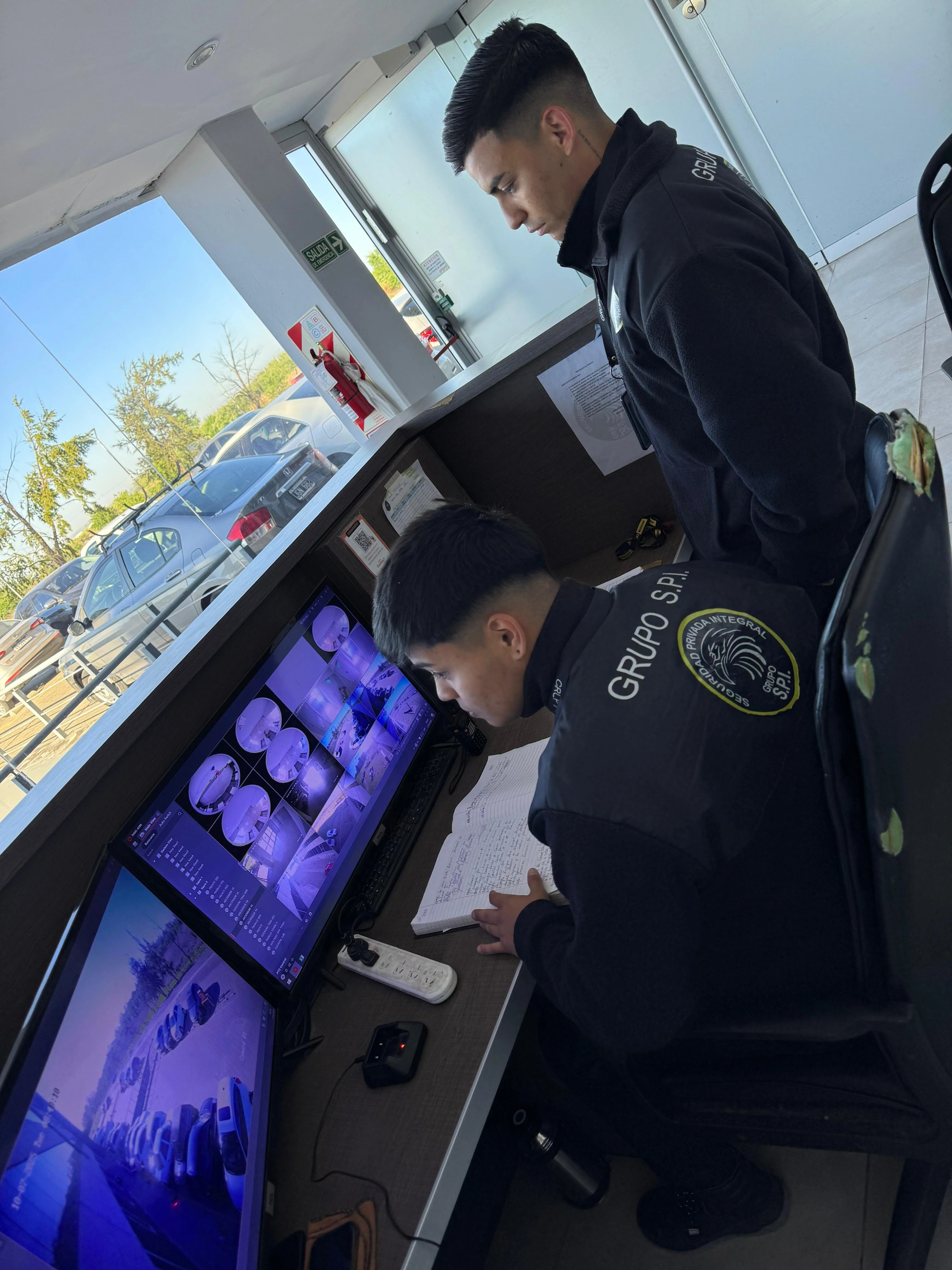 Personal de seguridad de Brucon Group